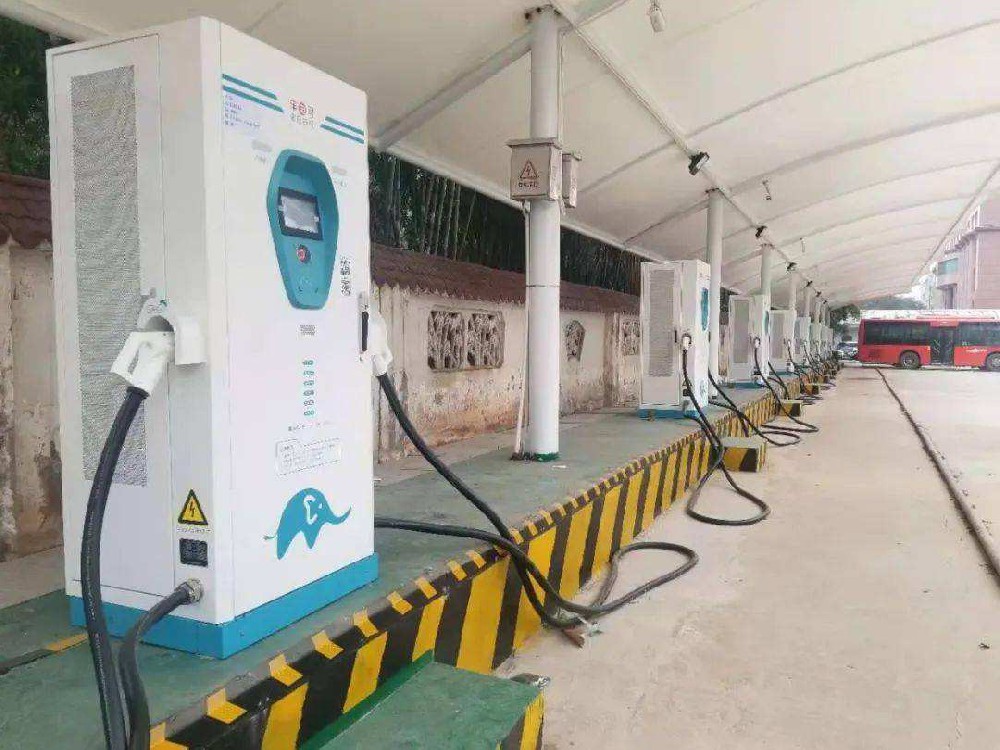 電動汽車新能源車輛充電樁滅火系統(tǒng)裝置