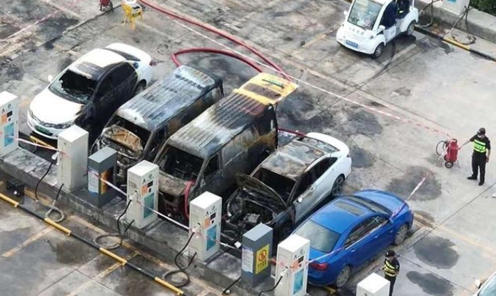 電動汽車新能源車輛充電樁滅火系統裝置