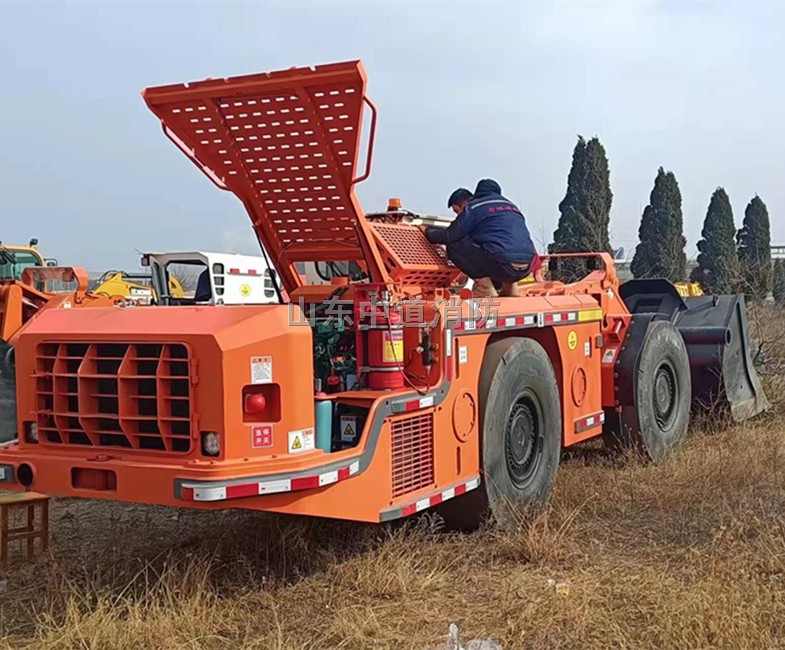 礦車發(fā)動機艙水基自動滅火裝置在掘進鉆機的安裝
